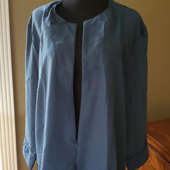 Concierge Collection Night Gown - Picture 3 of 7